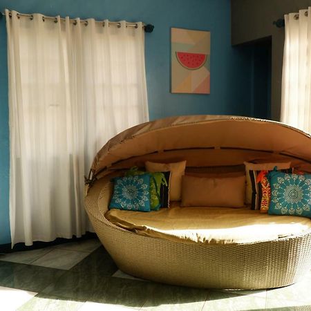 Tagaytay Modern Guesthouse - City Center تاجيتاي المظهر الخارجي الصورة